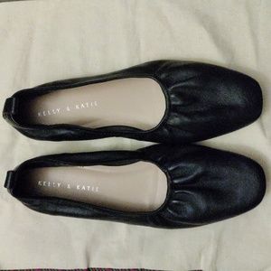 Kellie and Katie "Nayana" Flats